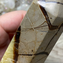 Load image into Gallery viewer, Septarian Double Point #07 - 5.52"/141mm