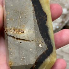 Bild in Galerie-Viewer laden, Septarian Double Point #08 - 5.47"/139mm
