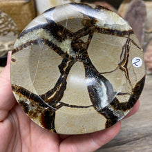 Load image into Gallery viewer, Septarian Bowl #02 - 3.35" x 1.24"