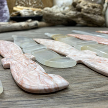 Bild in Galerie-Viewer laden, Onyx 7" Letter Opener from Mexico