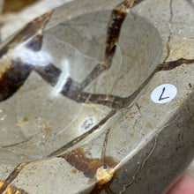 Load image into Gallery viewer, Septarian Bowl #07 - 3.57" x 1.31"