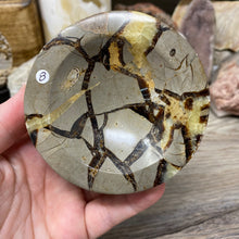 Load image into Gallery viewer, Septarian Bowl #08 - 3.43" x 1.38"