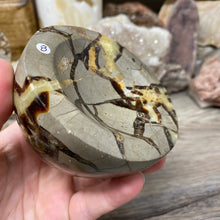 Load image into Gallery viewer, Septarian Bowl #08 - 3.43" x 1.38"