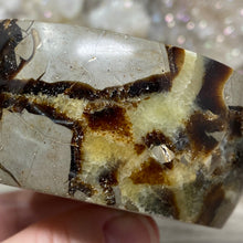 Load image into Gallery viewer, Septarian Bowl #08 - 3.43" x 1.38"