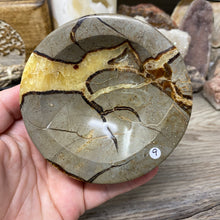 Load image into Gallery viewer, Septarian Bowl #09 - 3.90" x 1.30"