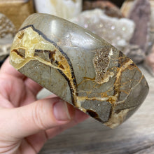 Load image into Gallery viewer, Septarian Bowl #09 - 3.90" x 1.30"