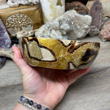 Load image into Gallery viewer, Septarian Large Bowl