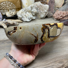 Load image into Gallery viewer, Septarian Large Bowl