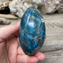 Bild in Galerie-Viewer laden, Blue Apatite Freeform #04