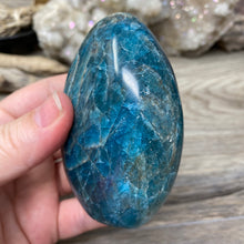 Bild in Galerie-Viewer laden, Blue Apatite Freeform #05