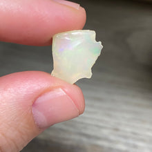 Bild in Galerie-Viewer laden, Welo Ethiopian Opal Small Rough Set #08
