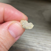 Bild in Galerie-Viewer laden, Welo Ethiopian Opal Small Rough Set #08