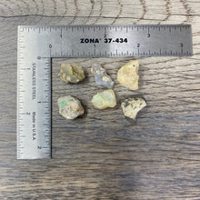 Bild in Galerie-Viewer laden, Welo Ethiopian Opal Small Rough Set #11
