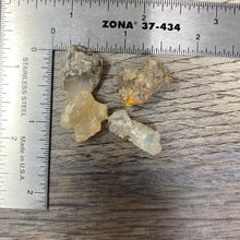 Bild in Galerie-Viewer laden, Welo Ethiopian Opal Small Rough Set #15