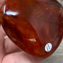 Bild in Galerie-Viewer laden, Carnelian Heart Palm Stone #11
