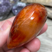 Bild in Galerie-Viewer laden, Carnelian Heart Palm Stone #14