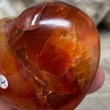 Bild in Galerie-Viewer laden, Carnelian Heart Palm Stone #14