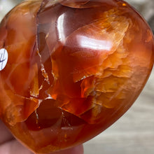 Bild in Galerie-Viewer laden, Carnelian Heart Palm Stone #14