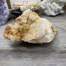 Bild in Galerie-Viewer laden, Red / Tangerine Quartz Cluster #001