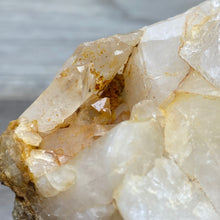Bild in Galerie-Viewer laden, Red / Tangerine Quartz Cluster #001