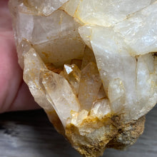 Bild in Galerie-Viewer laden, Red / Tangerine Quartz Cluster #001