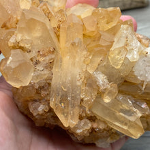 Bild in Galerie-Viewer laden, Red / Tangerine Quartz Cluster #002
