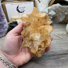 Bild in Galerie-Viewer laden, Red / Tangerine Quartz Cluster #002