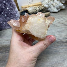 Bild in Galerie-Viewer laden, Red / Tangerine Quartz Cluster #003