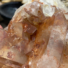 Bild in Galerie-Viewer laden, Red / Tangerine Quartz Cluster #003