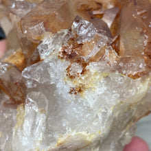 Bild in Galerie-Viewer laden, Red / Tangerine Quartz Cluster #003