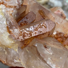 Bild in Galerie-Viewer laden, Red / Tangerine Quartz Cluster #003