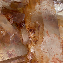 Bild in Galerie-Viewer laden, Red / Tangerine Quartz Cluster #003