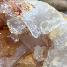Bild in Galerie-Viewer laden, Red / Tangerine Quartz Cluster #003