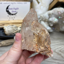Bild in Galerie-Viewer laden, Red / Tangerine Quartz Cluster #008