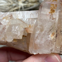 Bild in Galerie-Viewer laden, Red / Tangerine Quartz Cluster #008