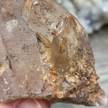 Bild in Galerie-Viewer laden, Red / Tangerine Quartz Cluster #008