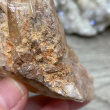 Bild in Galerie-Viewer laden, Red / Tangerine Quartz Cluster #008