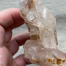 Bild in Galerie-Viewer laden, Red / Tangerine Quartz Cluster #008