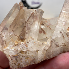 Cargar imagen en el visor de la galería, Red / Tangerine Quartz Cluster #015