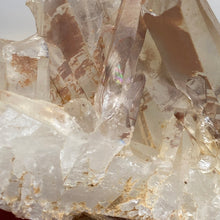 Cargar imagen en el visor de la galería, Red / Tangerine Quartz Cluster #015