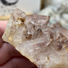 Bild in Galerie-Viewer laden, Red / Tangerine Quartz Cluster #016