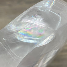 Chargez l'image dans la visionneuse de la galerie, Clear Quartz Large Heart Sculpture ~ Faden Quartz