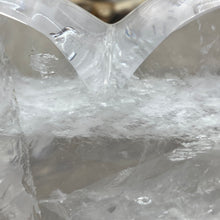 Chargez l'image dans la visionneuse de la galerie, Clear Quartz Large Heart Sculpture ~ Faden Quartz