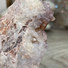 Bild in Galerie-Viewer laden, Red / Tangerine Quartz Cluster #41