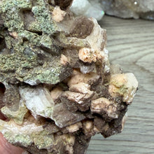 Cargar imagen en el visor de la galería, Apophyllite/Zeolite Cluster #03