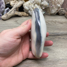 Bild in Galerie-Viewer laden, Orca Agate Stone Freeform ~ 4.45" x 2.23" x 1.54"