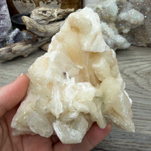 Cargar imagen en el visor de la galería, Apophyllite/Zeolite Cluster #04