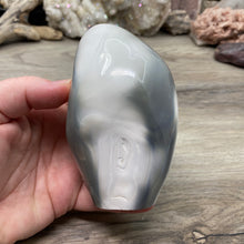 Bild in Galerie-Viewer laden, Orca Agate Stone Freeform ~ 4.28" x 2.20" x 2.45"