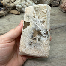 Cargar imagen en el visor de la galería, Apophyllite/Zeolite Cluster #05