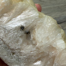 Cargar imagen en el visor de la galería, Apophyllite/Zeolite Cluster #05
